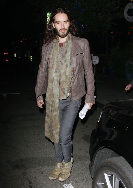 Russell Brand dines out in Los Angeles.