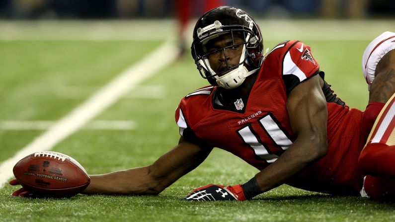 Falcons wide receiver Julio Jones makes a catch in the second quarter.