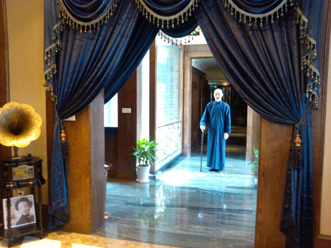 The Chiang look-alike greets guests at Min Du Hui every night after 5 p.m.