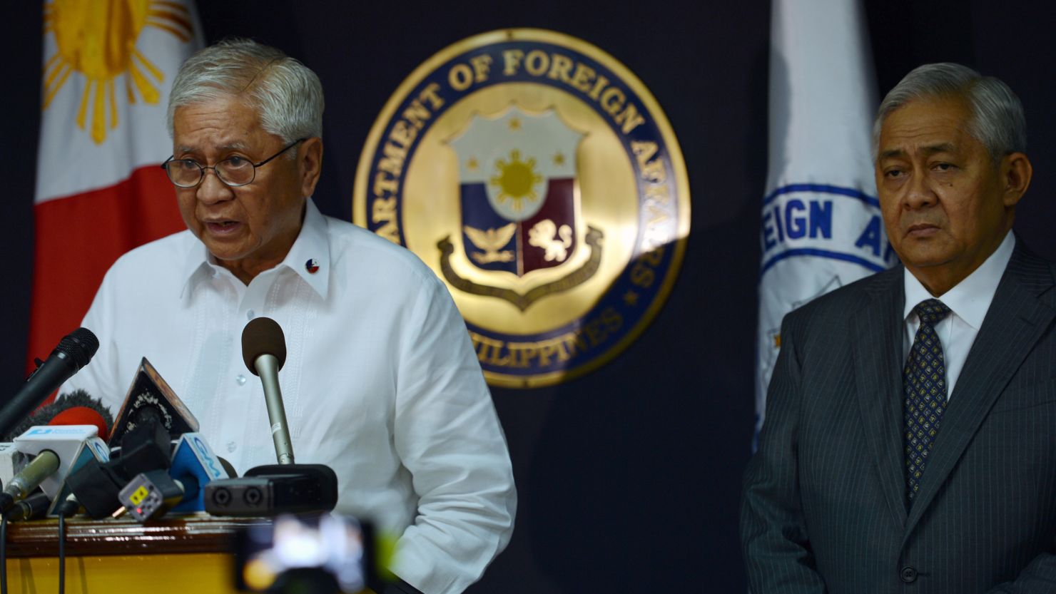 Philippine Foreign secretary Albert del Rosario (L) and solicitor general Francis Jardeleza are pictured in Manila on Tuesday.