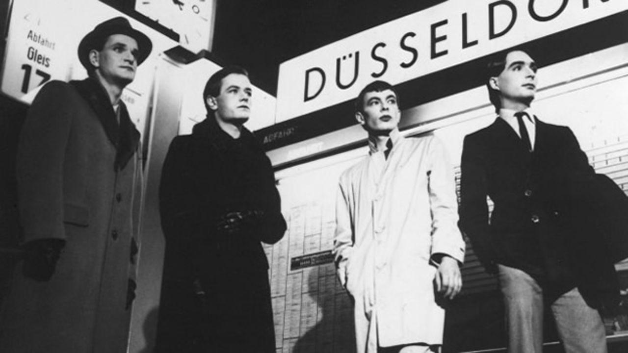Alemania probó ser el lugar de nacimiento del estilo del rock basado en sintetizadores y música dance electrónica que puso a Kraftwerk en las listas.