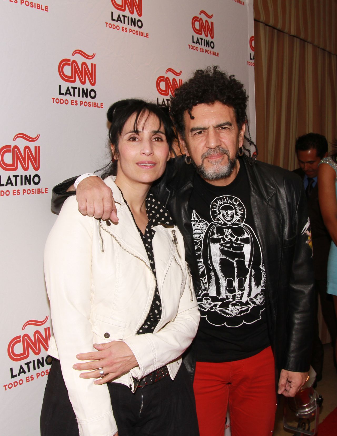Yareli Arismendi y Sergio Arau.