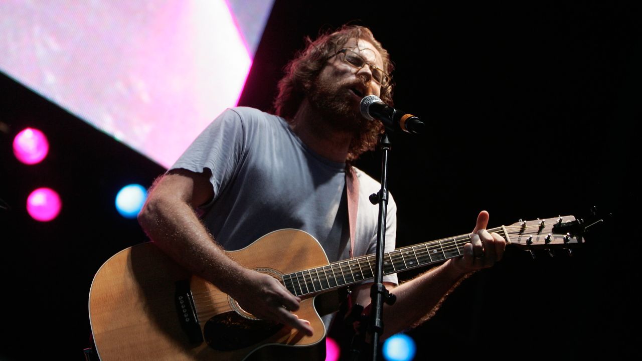 Jonathan Coulton arranged a cover of "Baby Got Back" that strongly resembles the one used in "Glee" Thursday night.