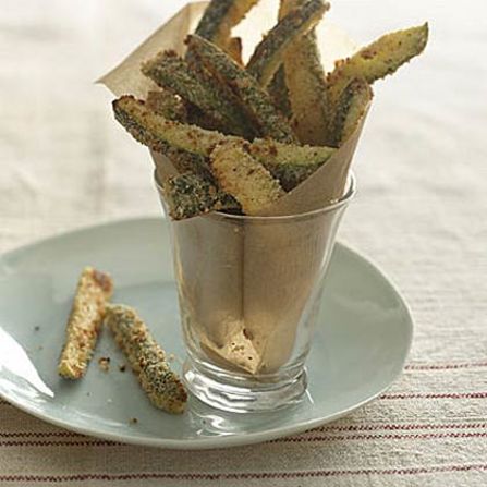 Eat 11 of these crispy veggies for only 181 calories, plus you'll get a boost of vitamin C. <strong>Try this recipe:</strong> <a href="index.php?page=&url=http%3A%2F%2Fwww.health.com%2Fhealth%2Frecipe%2F0%2C%2C10000001831902%2C00.html" target="_blank" target="_blank">Zucchini Fries</a>