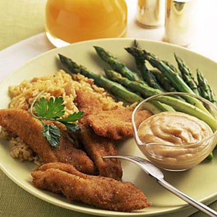 Baking these 190-calorie chicken strips keeps them low-fat, but the seasoning and bread crumbs create a faux-fried texture. <strong>Try this recipe:</strong> <a href="index.php?page=&url=http%3A%2F%2Fwww.health.com%2Fhealth%2Frecipe%2F0%2C%2C10000001097977%2C00.html" target="_blank" target="_blank">Smoky chicken fingers</a>