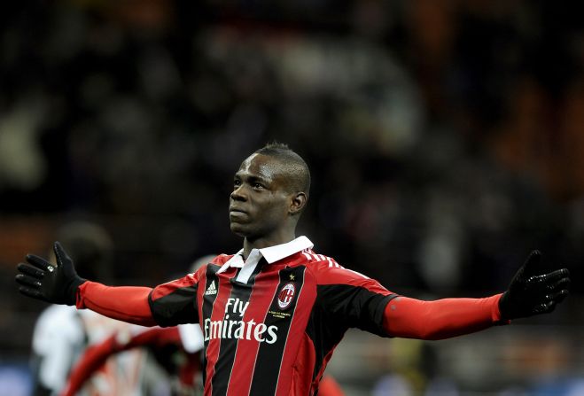 Mario Balotelli marked his return to Italy's Serie A with both goals in AC Milan's 2-1 win over Udinese, the second coming from the penalty spot deep into time added on.  
