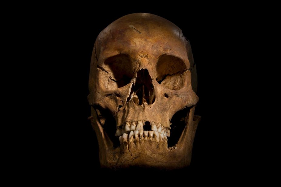 In 2012, experts began digging away at the area and established that it was part of the friary and that a skeleton, hastily buried in an uneven grave, was that of King Richard III, who was killed in 1485 during the Battle of Bosworth Field.