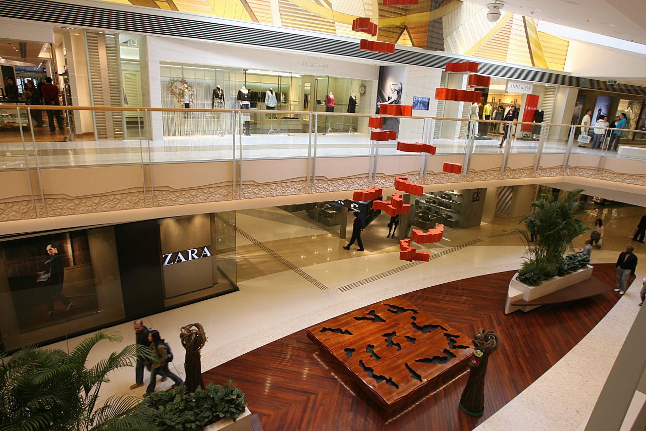 The "Elements" shopping mall in Hong Kong is designed around the five elements -- metal, wood, water, fire and earth -- that are a key part of feng shui.