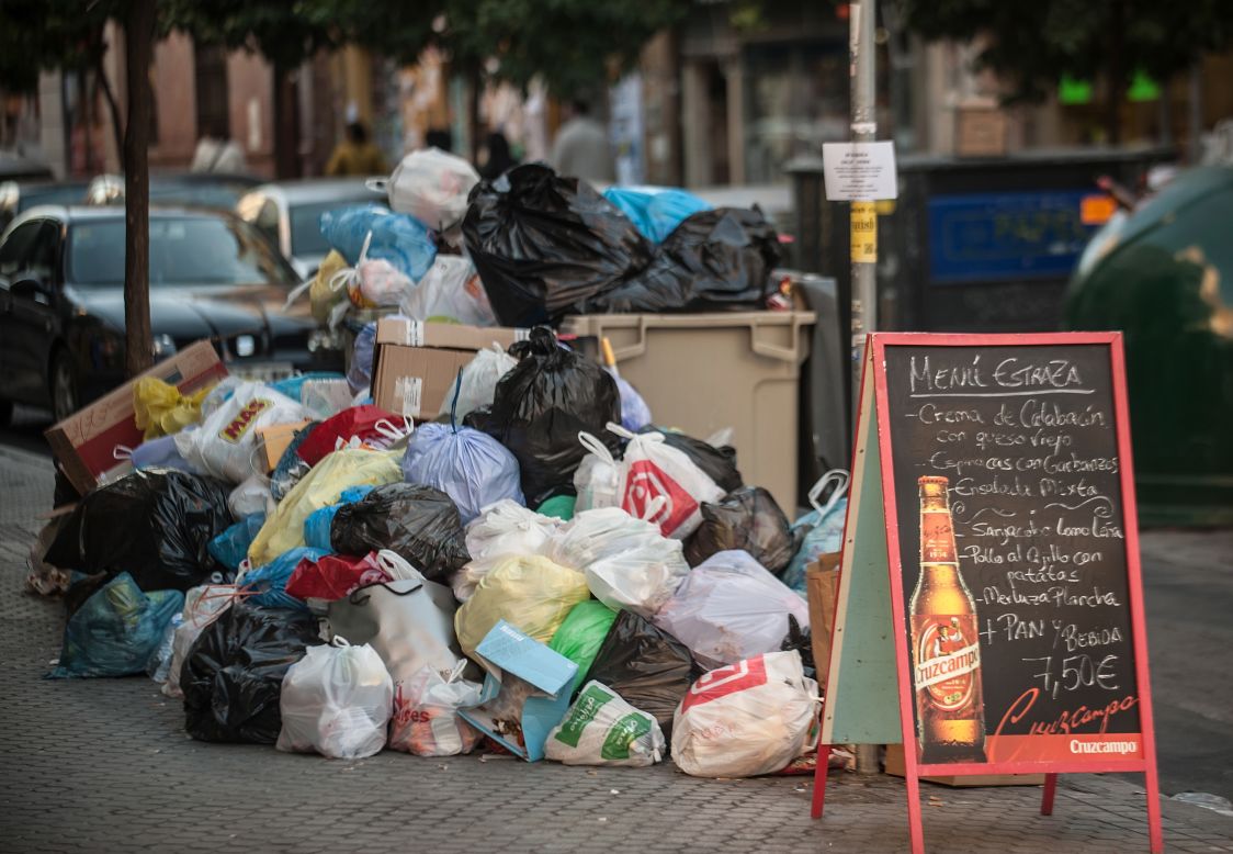 Garbage piles up on the streets of Seville on Tuesday, February 5.