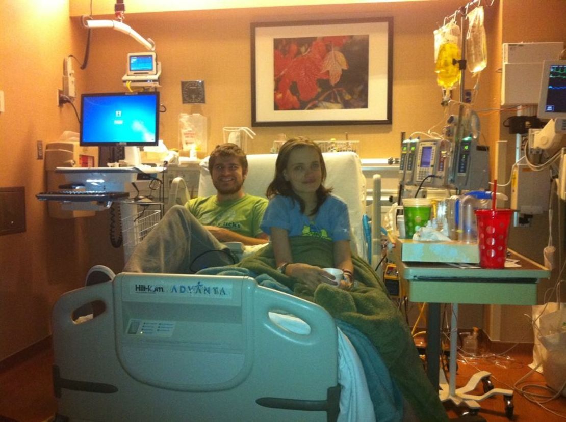 Boyfriend Eaker spends time with Pearce at the hospital.