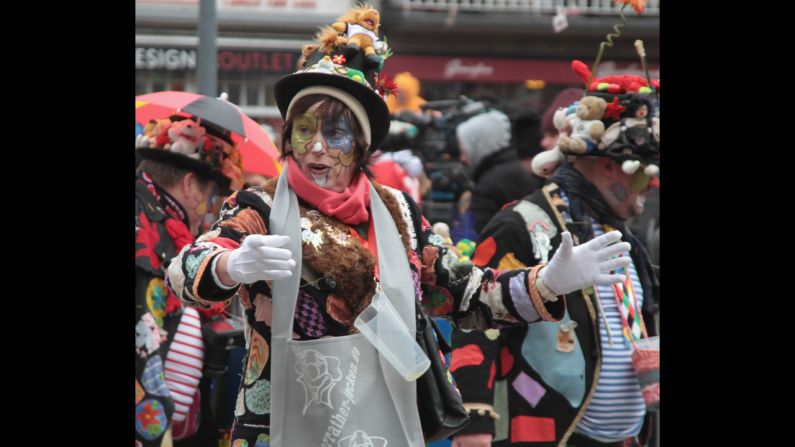 Carnival revelers participate in Düsseldorf's parade.