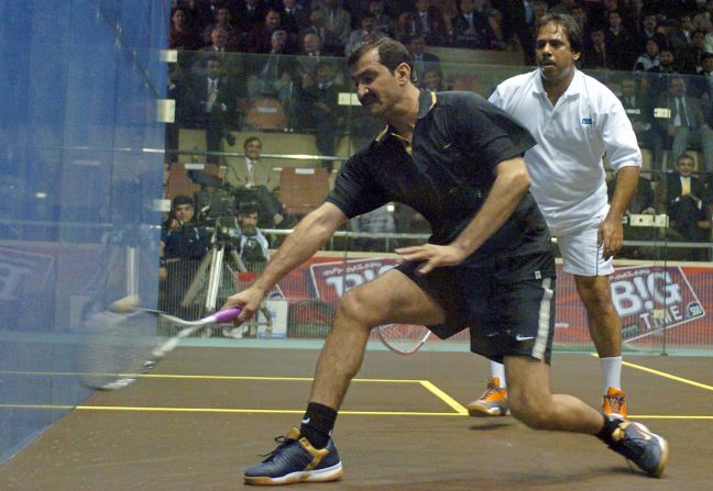 However, she fell short of the record 555 successive wins set between 1981-86 by Pakistani squash legend Jahangir Khan, pictured left in an exhibition against his former rival Jansher Khan in 2005.