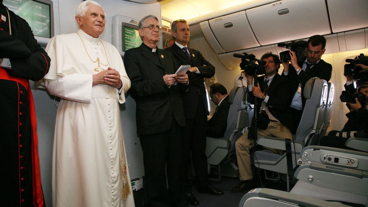 Press conferences aboard papal flights are often the only chance Vaticanisti have of getting close to the pontiff.
