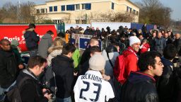 Hundreds of fans and journalists flocked to the Paris Saint-Germain training ground Wednesday to get a glimpse of David Beckham in action on the practice field.  The interest in Beckham's move to the French club has caused huge excitement with the anticipation building ahead of the midfielder's possible debut on Sunday.