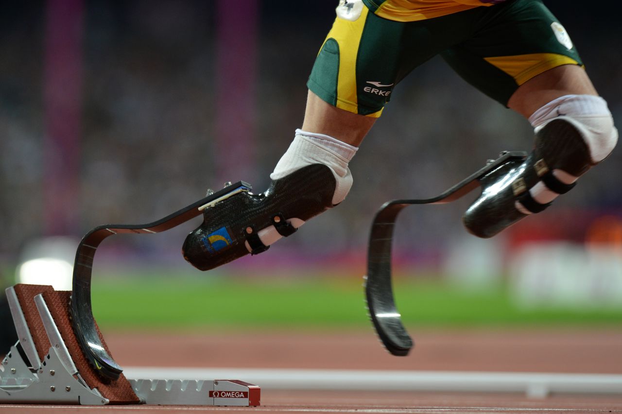 Pistorius competes in a men's 400-meter T44 heat at the 2012 Paralympic Games.