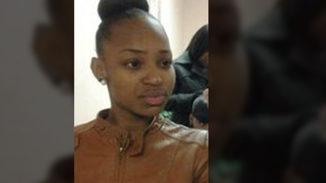 Porshe Foster, 15, got caught in gang crossfire in Chicago in November.