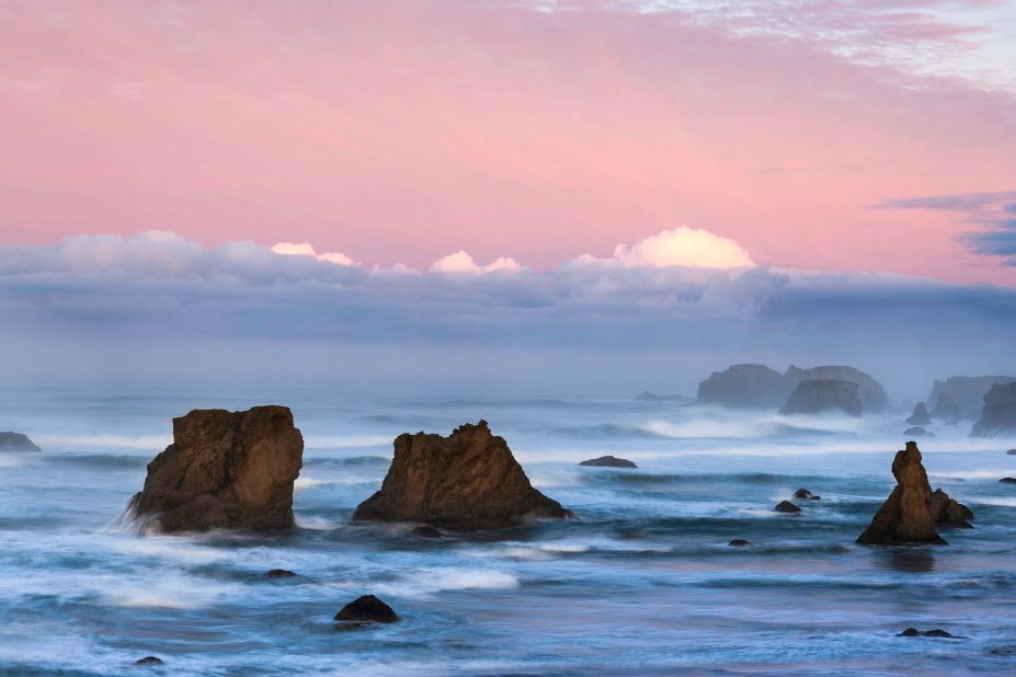 Jennifer King went on a trip to explore and photograph the Oregon coast. When she found Bandon Beach, she was impressed by the beach's "incredible sea stacks, multiple vista points plus public beach access that allowed visitors to walk along the coast."