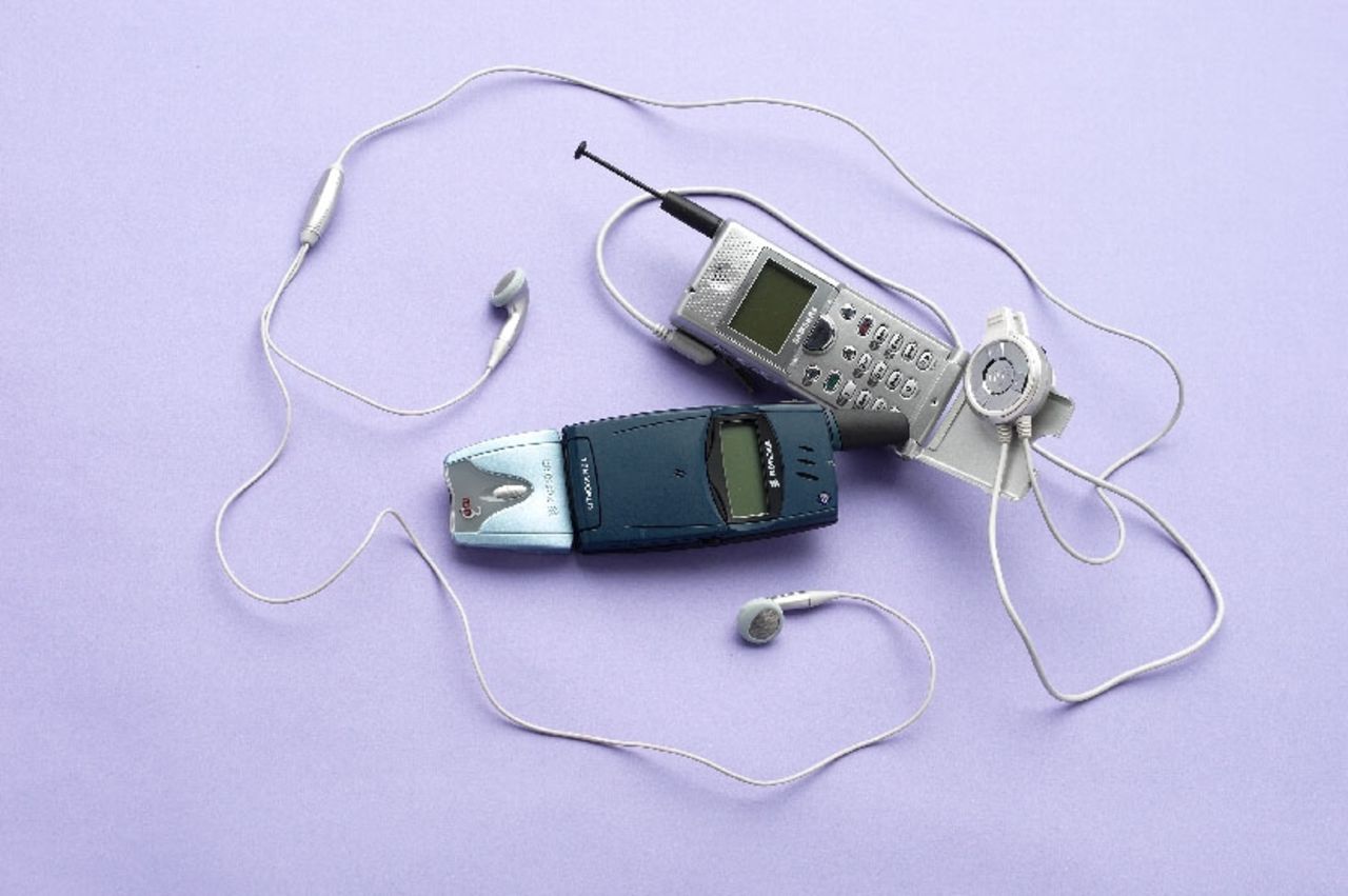 This image from 2000 shows the Ericsson MP3 Handsfree and the Samsung Uproar MP3 Phone. Cute idea, making a telephone that also lets you listen to your music. Too bad it never caught on.