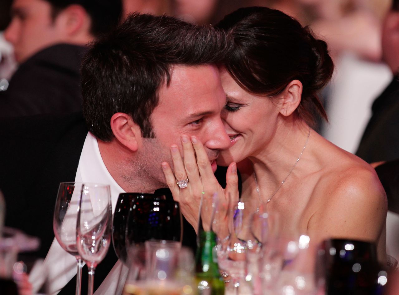 Affleck and Jennifer Garner show their love at the 2011 Critics' Choice Movie Awards.