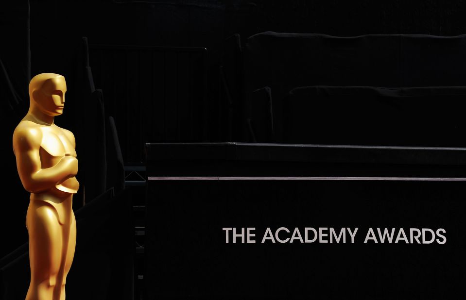 With just a few days left before awards season officially comes to a close, the Oscars race is closer than ever. We put the top categories to the test to determine who should be honored with an Academy Award, versus the films that will walk away with a statue this Sunday. Want to weigh in yourself? <a href="http://www.cnn.com/interactive/2013/02/entertainment/oscar-ballot/index.html?hpt=en_bn1" target="_blank">Cast your own vote in CNN's Oscar ballot</a>.