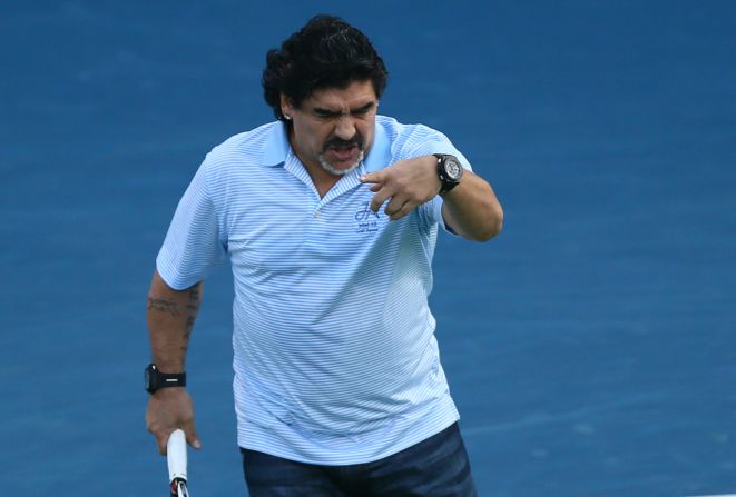 The 52-year-old was in the stands to watch Del Potro's 6-3, 6-3 second round win over Somdev Devvarman before treating the crowd to a five minute exhibition.
