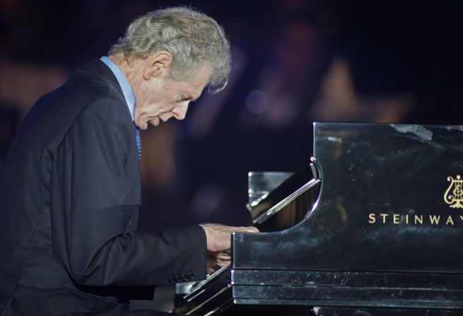 <a href="index.php?page=&url=http%3A%2F%2Fwww.cnn.com%2F2013%2F02%2F27%2Fshowbiz%2Fvan-cliburn-obit%2Findex.html">Van Cliburn</a>, the legendary pianist honored with a New York ticker-tape parade for winning a major Moscow competition in 1958, died on February 27 after a battle with bone cancer, his publicist said. He was 78.