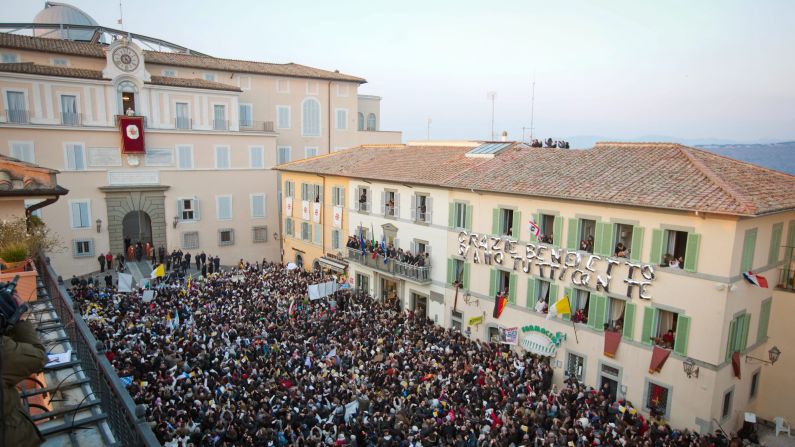 A crowd packs Castel Gandolfo for Pope Benedict XVI's final appearance.