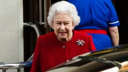 LONDON, UNITED KINGDOM - MARCH 04: Queen Elizabeth II leaves King Edward II Hospital after being admitted with symptoms of gastroenteritis at King Edward VII Hospital on March 4, 2013 in London, England. The Queen left the hospital and returned to Buckingham Palace after being admitted on Sunday as a precautionary measure. (Photo by Warrick Page/Getty Images)