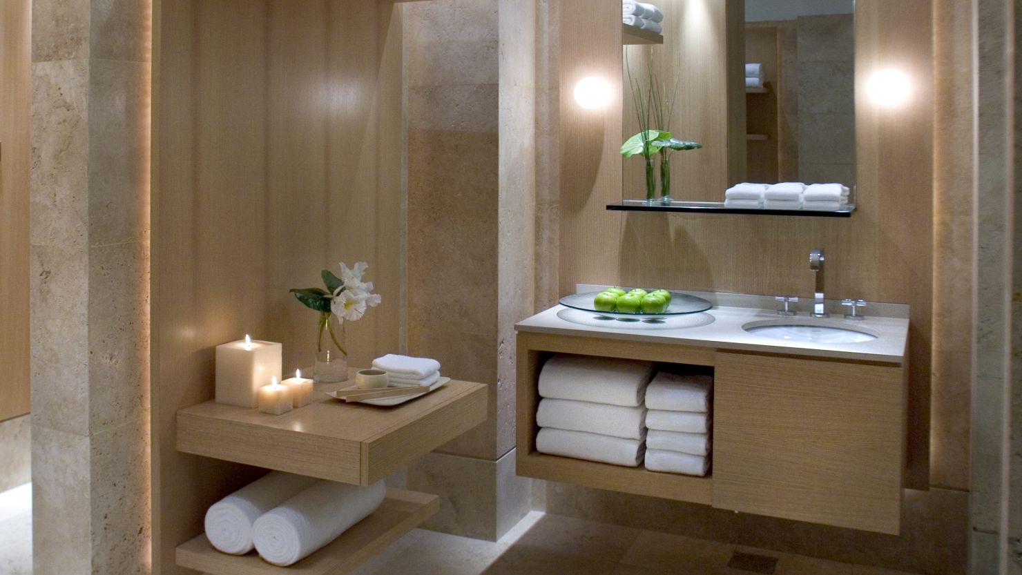 How to Design a Hotel-Inspired Bathroom: Best Towels, Robes, Decor – The  Hollywood Reporter