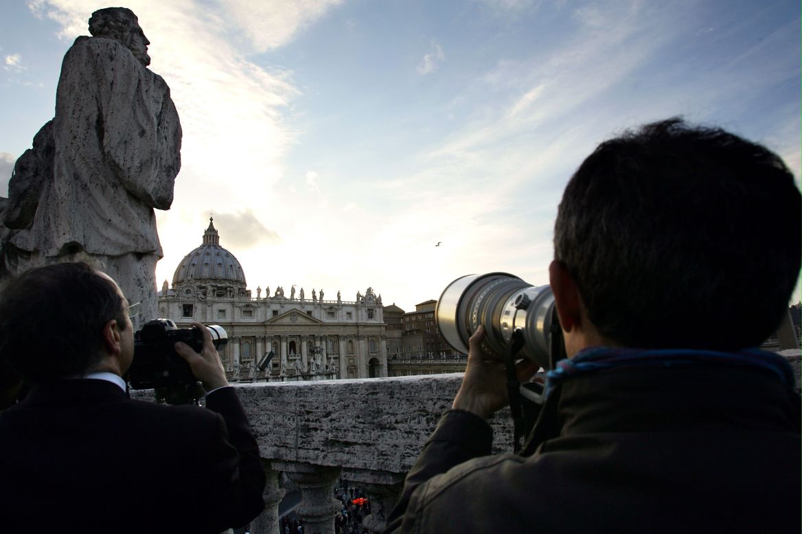 Smoke will signal papal conclave results cnn