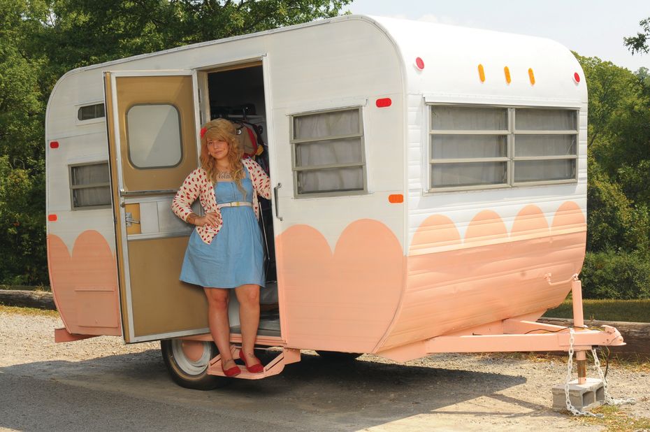 Honeybean Mobile Boutique was the first fashion trailer to open in Nashville, Tennessee.