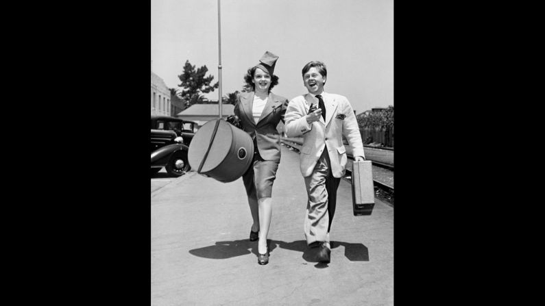 Judy Garland and Mickey Rooney set out for a "Wizard of Oz" tour at a Pasadena, California, train station in 1939.