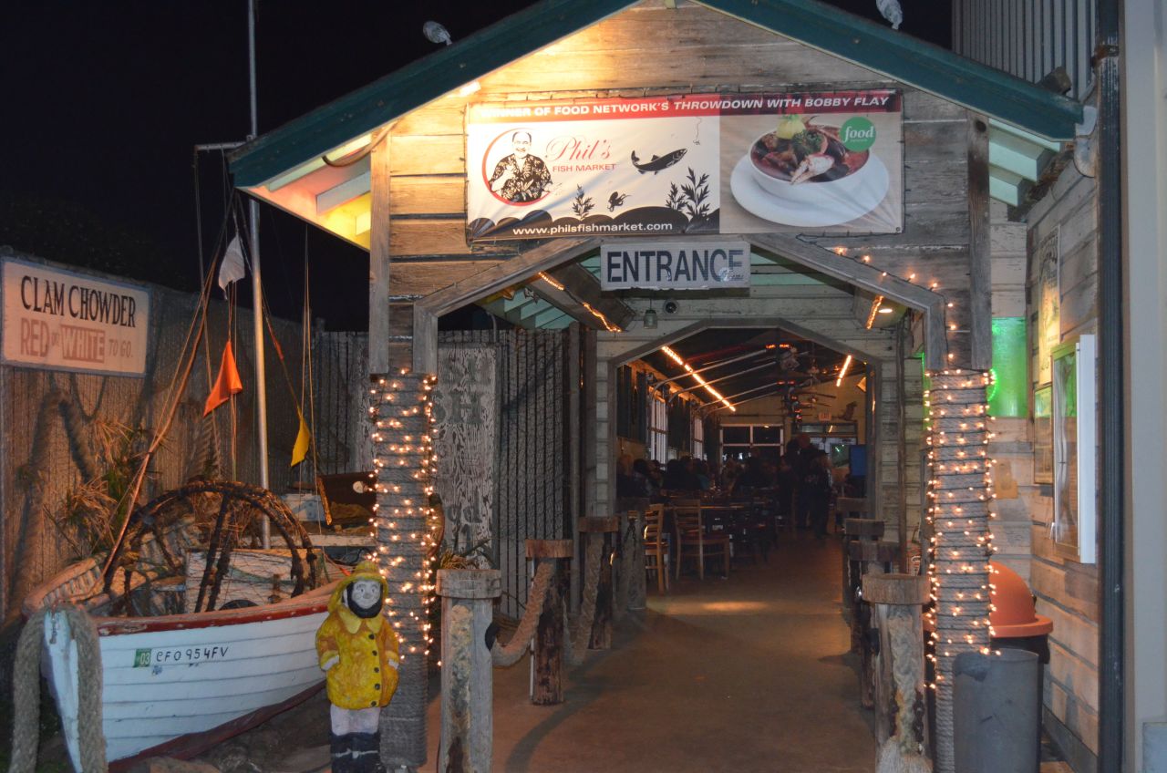"Everything about <a href="http://philsfishmarket.com/" target="_blank" target="_blank">Phil's Fish Market</a> is unpretentious and quaint. Large, steaming bowls of cioppino are one of the most popular dishes." -- <a href="http://ireport.cnn.com/docs/DOC-905969">Penelope Penn</a>