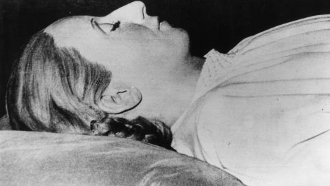 What S Behind The Display Of Embalmed World Leaders Cnn
