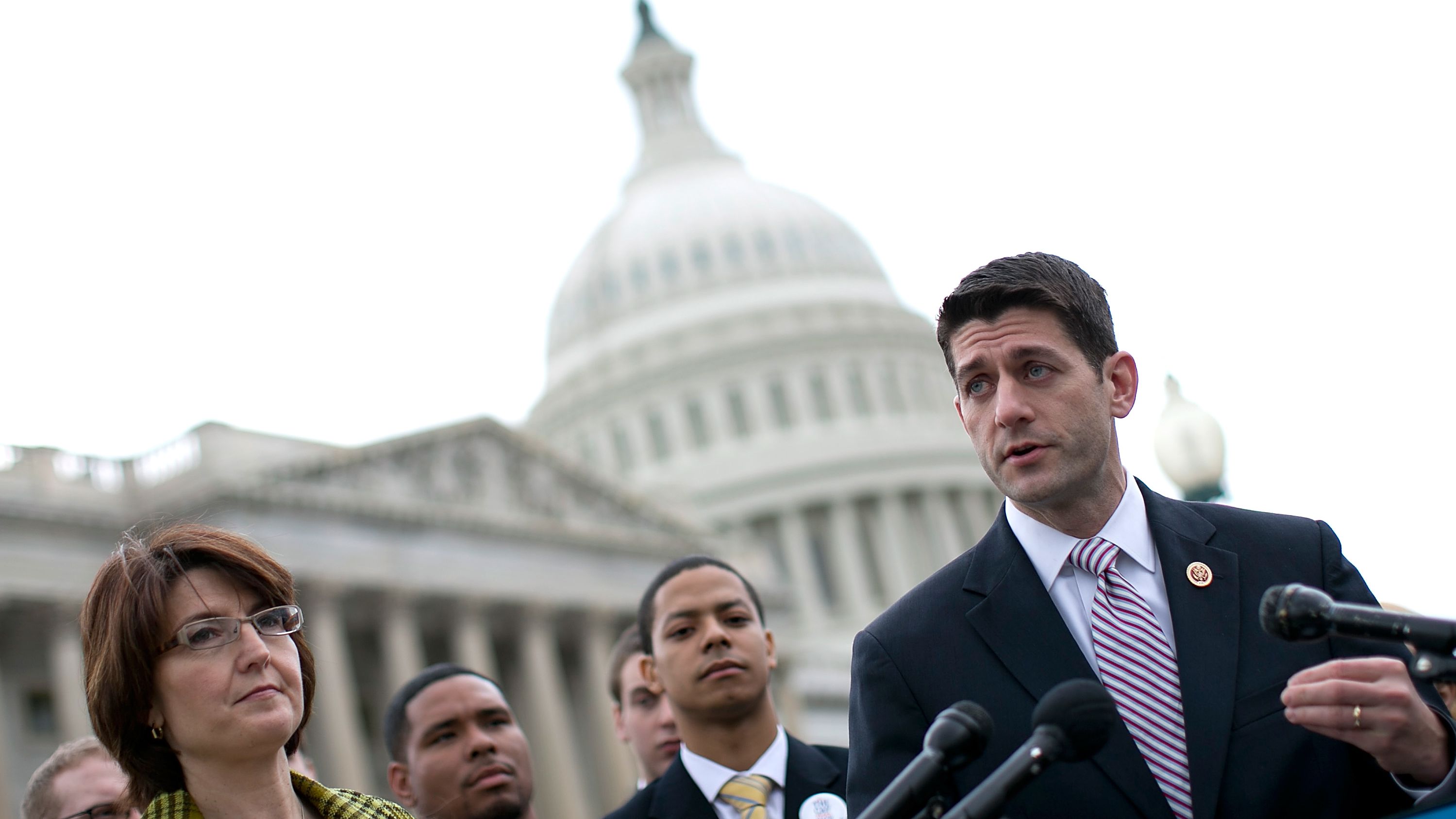 Rep. Paul Ryan steps into budget crisis with opinion piece that irritated conservatives