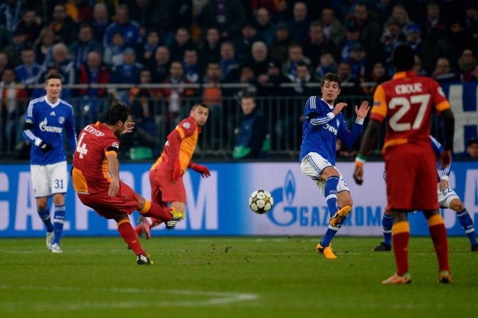 Galatasaray pulled level when former Schalke man Hamit Altintop produced a stunning 25-yard effort to give the Turkish side a crucial away goal.