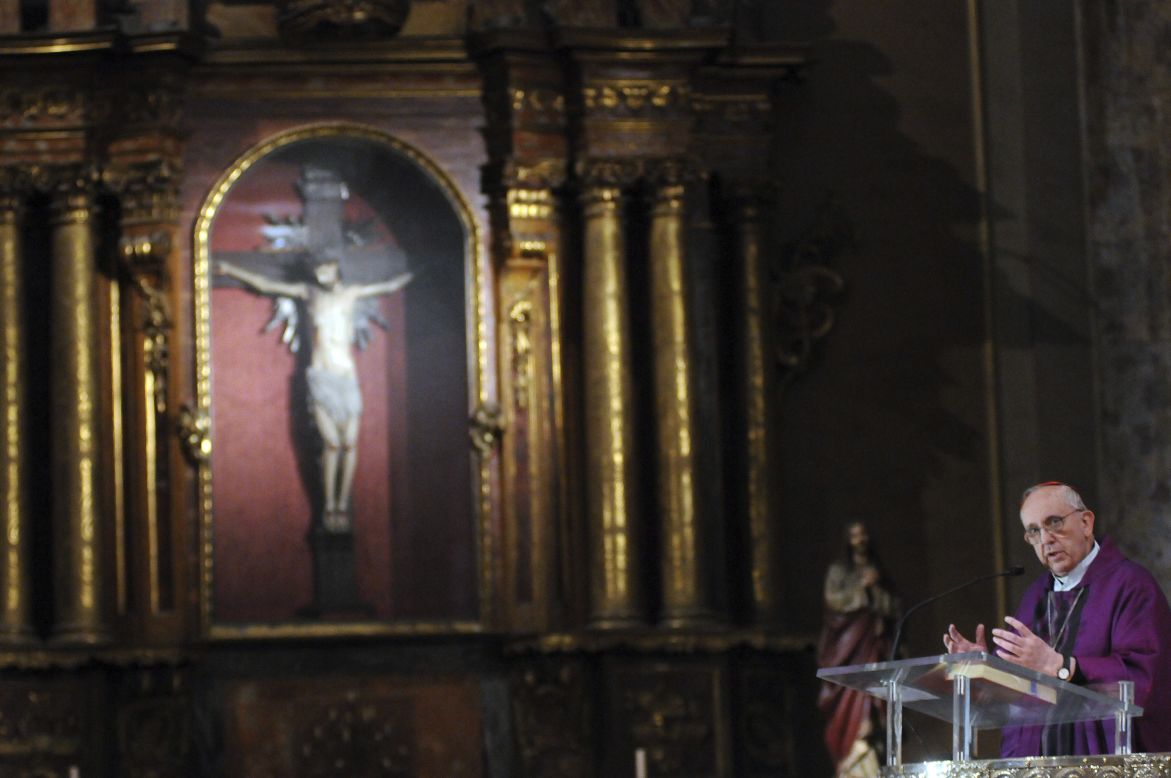 Bergoglio says a Mass in honor of the late ex-President Nestor Carlos Kirchner on October 27, 2010, in Buenos Aires.