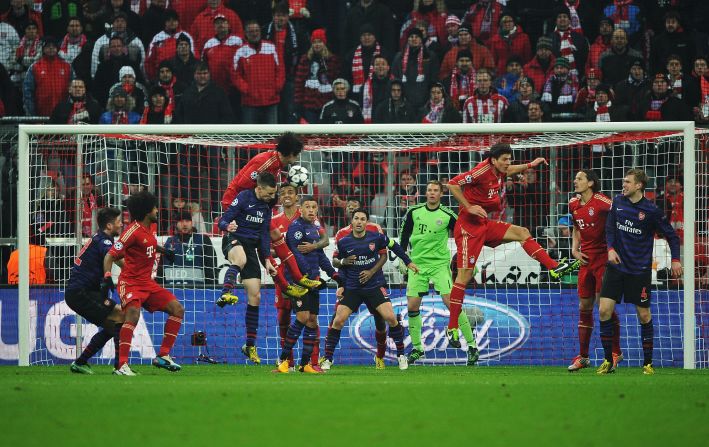 With just four minutes of normal time remaining, Arsenal grabs its second goal to set up a thrilling finale thanks to Laurent Koscielny's header. The Frenchman headed home to leave Bayern clinging on.