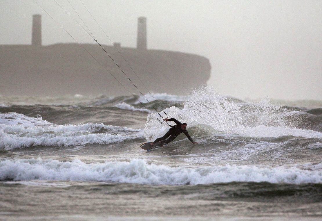 ireland kitesurfer