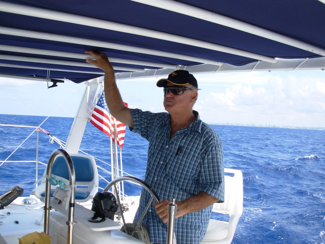 When he was in his 20s, Quen Cultra built a boat and sailed it around the world.  Forty years later, the retired Illinois real estate developer was ready for another adventure.