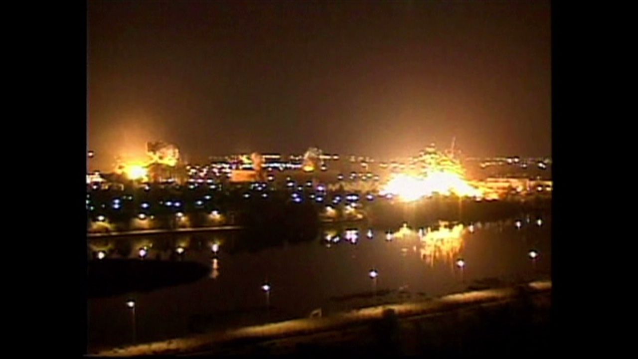 nat pkg iraq iconic moments_00000304.jpg