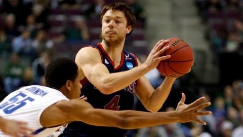 Matthew Dellavedova of the St. Mary's Gaels looks to pass against the Memphis Tigers on March 21 in Auburn Hills, Michigan. 