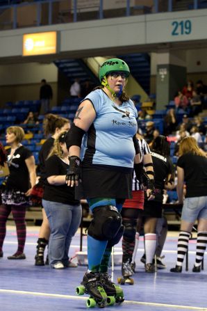 Regina Frazer weighed 260 pounds when she started participating in roller derby in September 2009. 