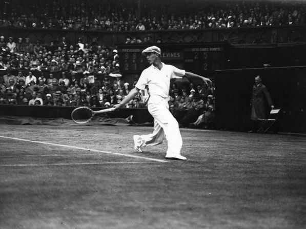 Another American, Ellsworth Vines, was the world's top-ranked men's tennis player on several occasions during the 1930s but had less success when he turned to golf. He did, however, win two state tournaments in the U.S.