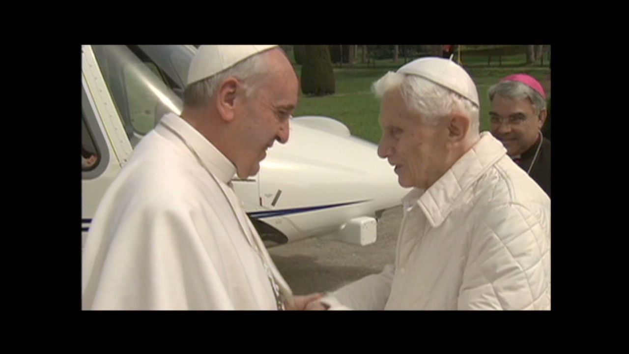 Ælte otte Jeg mistede min vej Two popes make history together | CNN