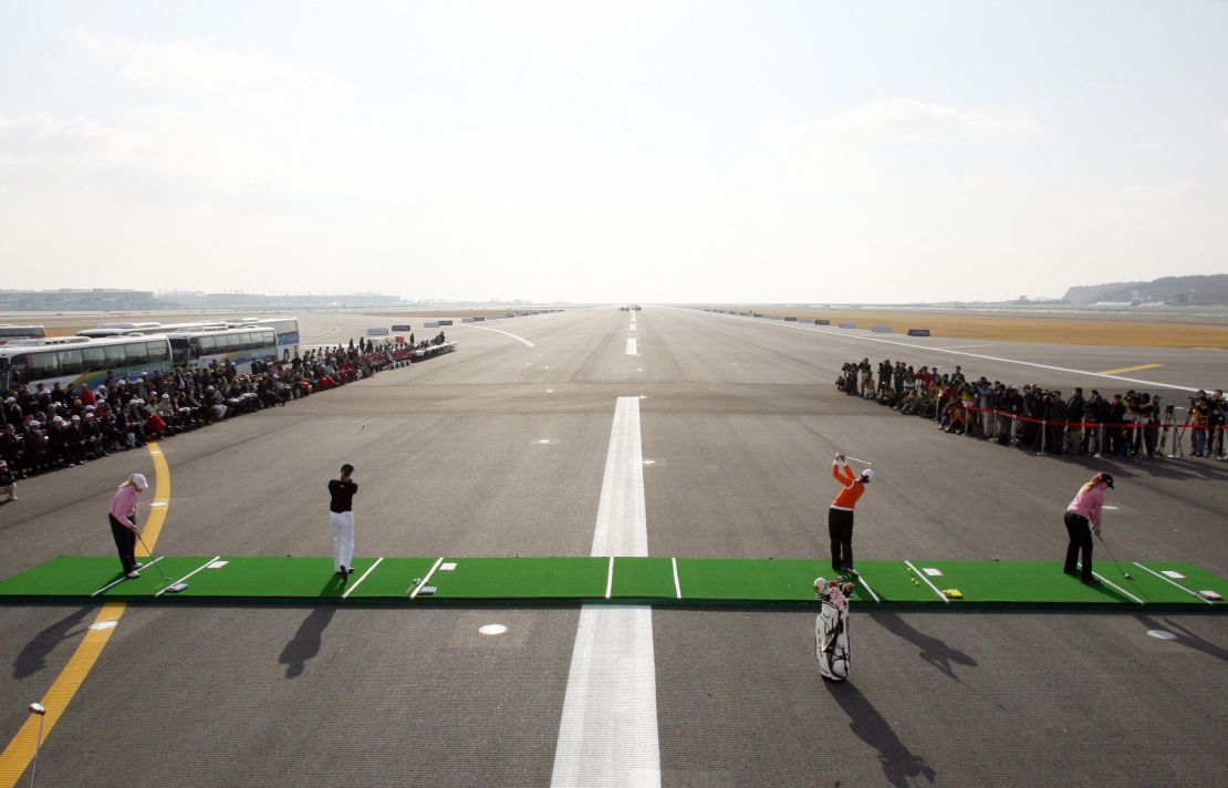 The world's longest fairway.