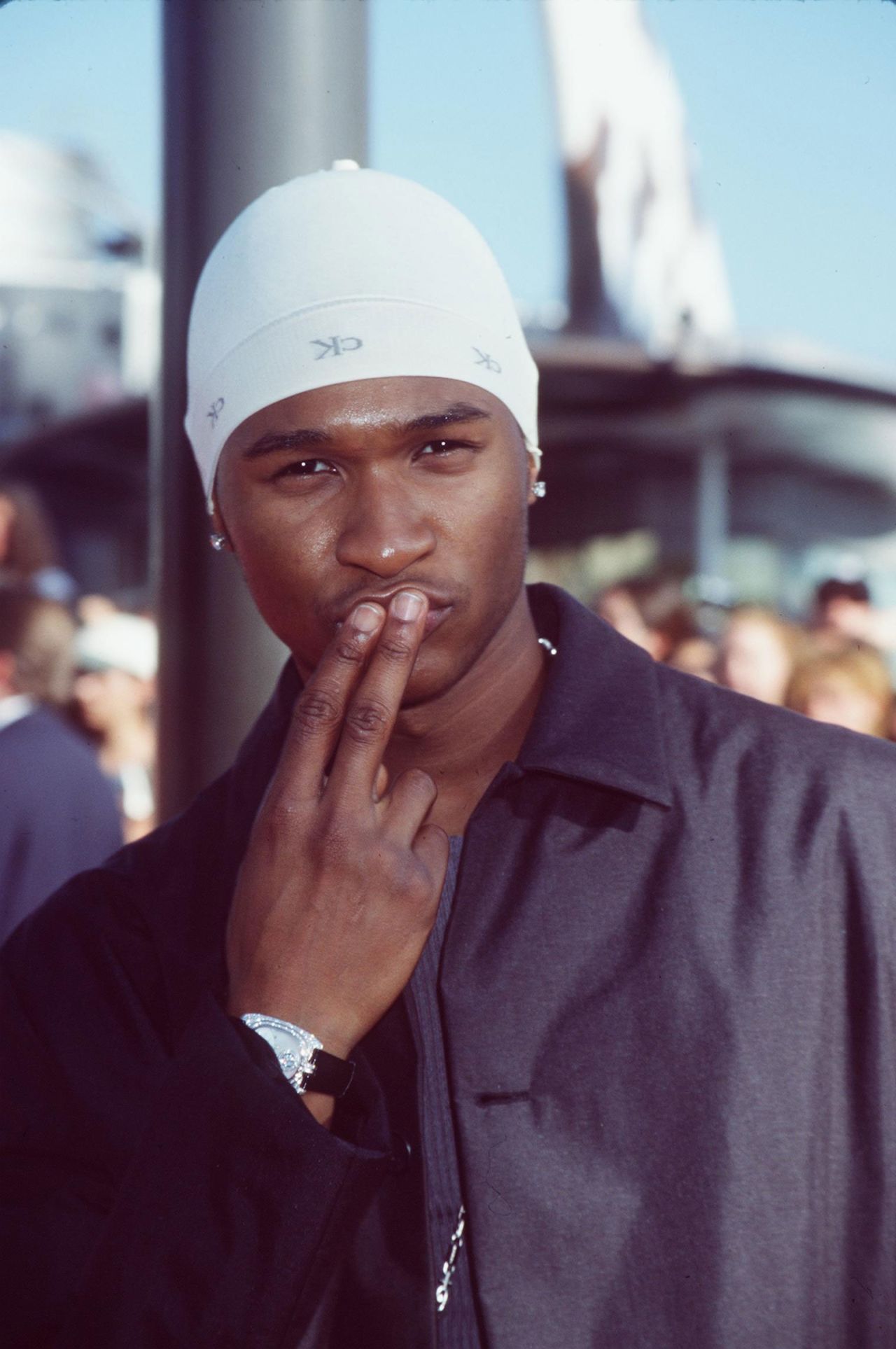 Usher, seen here at the 1998 MTV Video Music Awards, had the seductive dance moves (and impressive abs) that are requisite for heartthrob status. He showed off both<a href="http://www.youtube.com/watch?v=bQRzrnH6_HY" target="_blank" target="_blank"> in the music video</a> that accompanied his 1997 single, "You Make Me Wanna."