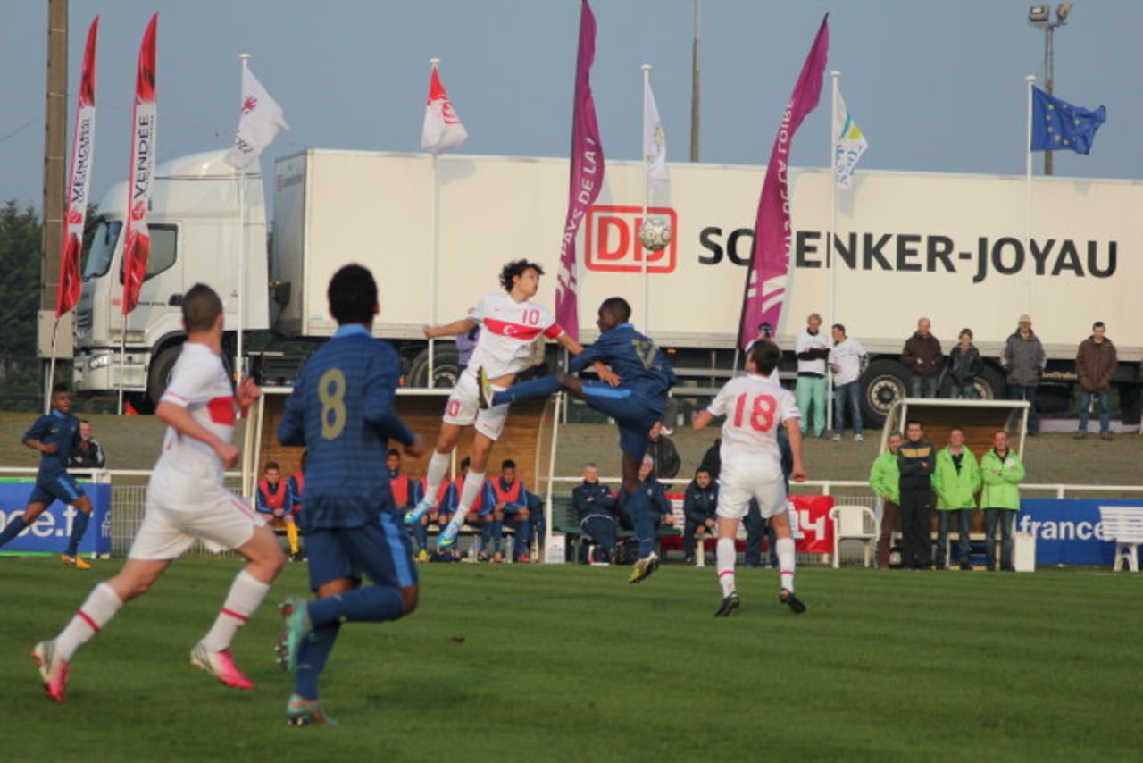 France and Turkey shared a 2-2 draw in the opening match of the 2013 nations tournament.