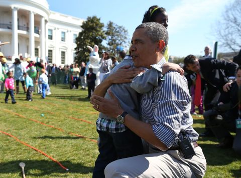 Obama gives Donaivan a hug.