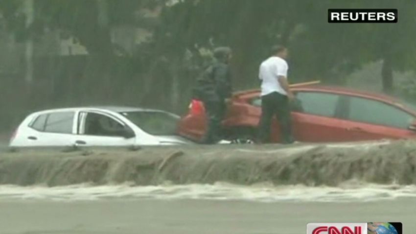 Heavy rain causes severe flooding in Mauritius | CNN